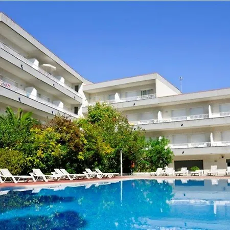 Rvapartaments Treumal Park 3*